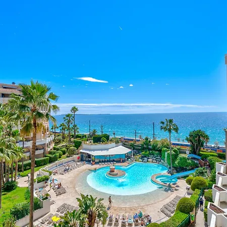 Апартаменты La Palme D'azur - *